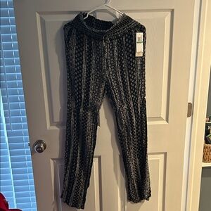 Kingston Black and White Patterned Fabric